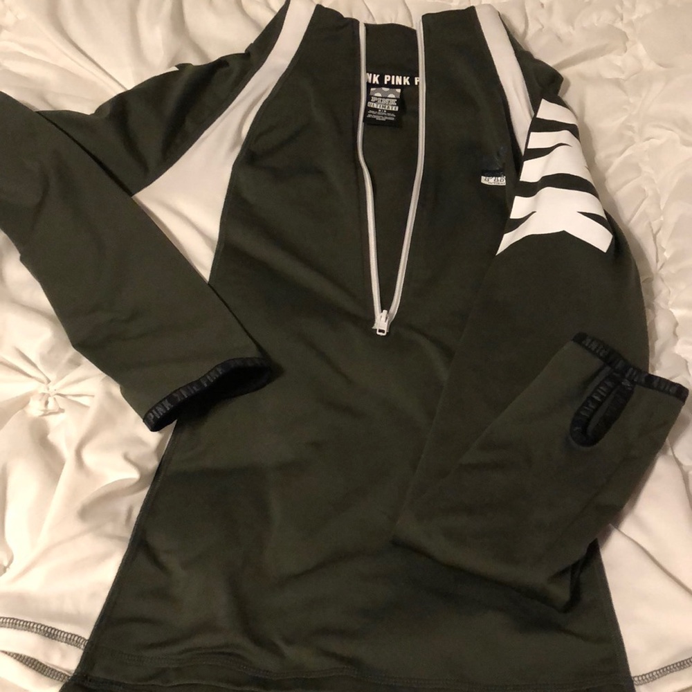 Half zip up